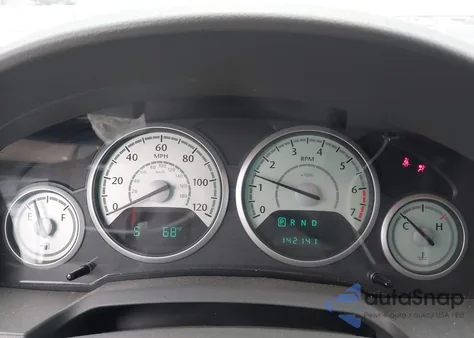 2010 Chrysler Town & Country New Lx из США, поврежденный, VIN 2A4RR2D14AR414721